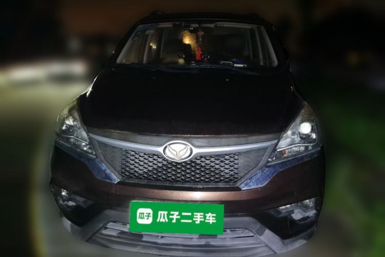Used HYOSOW H3 2015 1.5L manual luxury version Front
