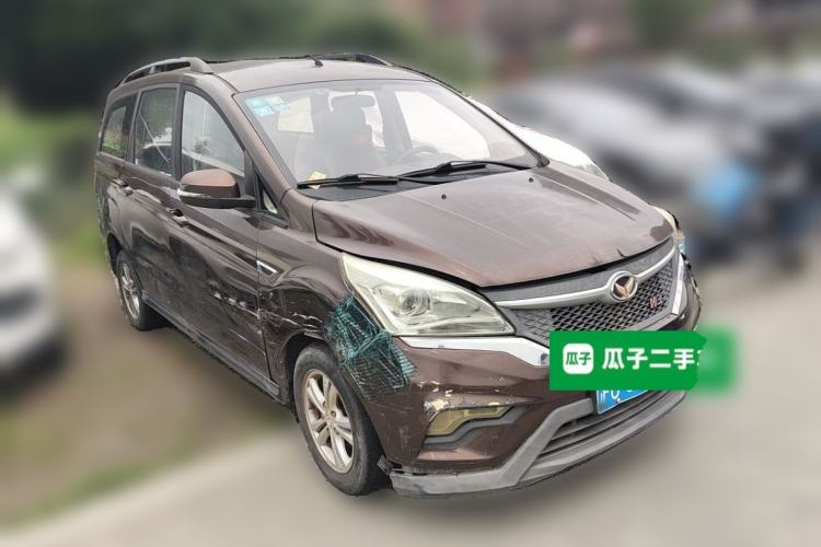 Used HYOSOW H3 2015 1.5L manual Comfort trim level Front Right 45 Deg