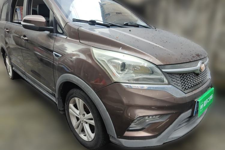 Used HYOSOW H3 2015 1.5L manual luxury version Front Right 45 Deg