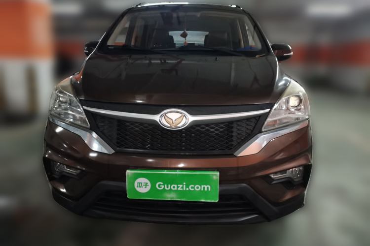 Used HYOSOW H3 2015 1.5L manual luxury version Front