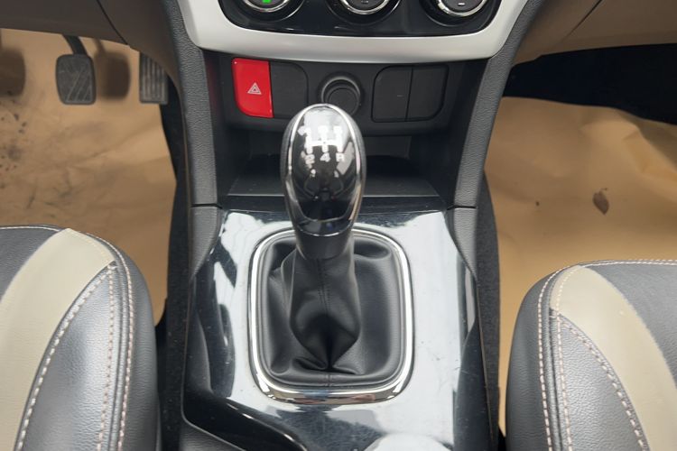 Used HYOSOW H3 2015 1.5L manual luxury version Gear Lever