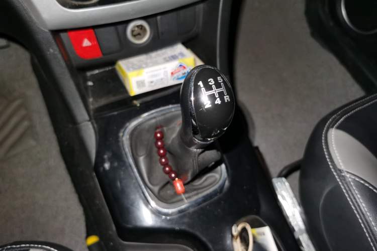 Used HYOSOW H3 2015 1.5L manual luxury version Gear Lever