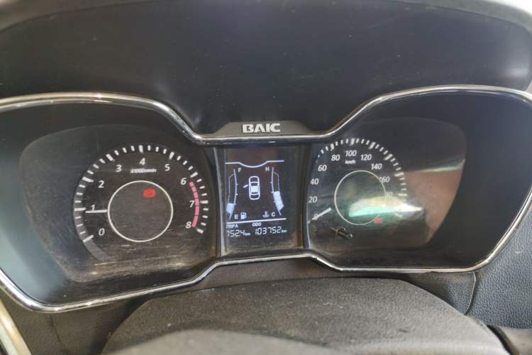 Used HYOSOW H3 2015 1.5L manual luxury version Instrument Cluster