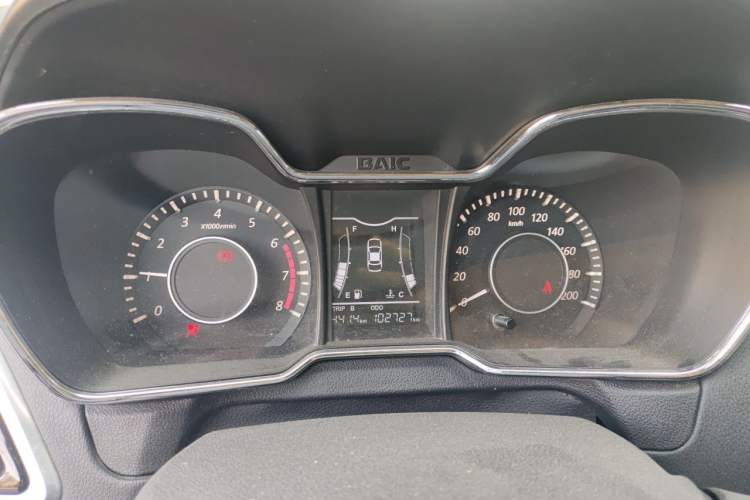 Used HYOSOW H3 2015 1.5L manual luxury version Instrument Cluster