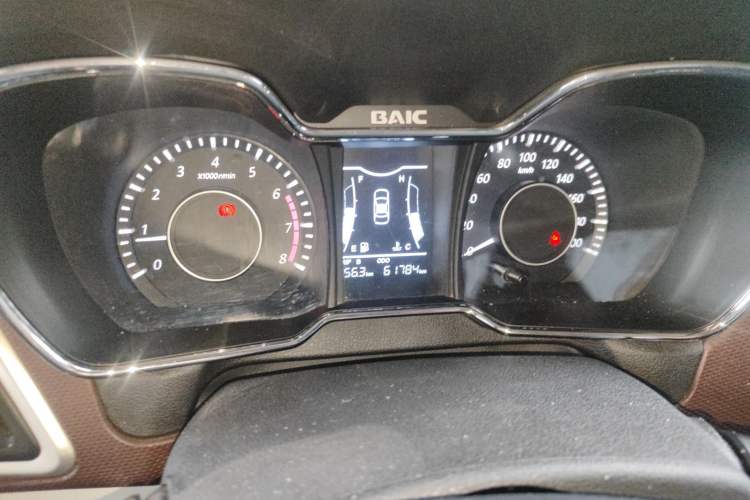 Used HYOSOW H3 2015 1.5L manual Comfort trim level Instrument Cluster