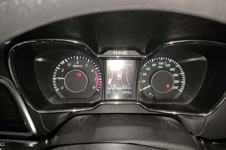 Used HYOSOW H3 2015 1.5L manual luxury version Instrument Cluster
