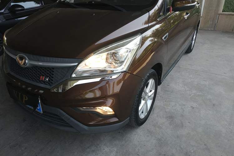 Used HYOSOW H3 2015 1.5L manual Comfort trim level Left Front Headlight