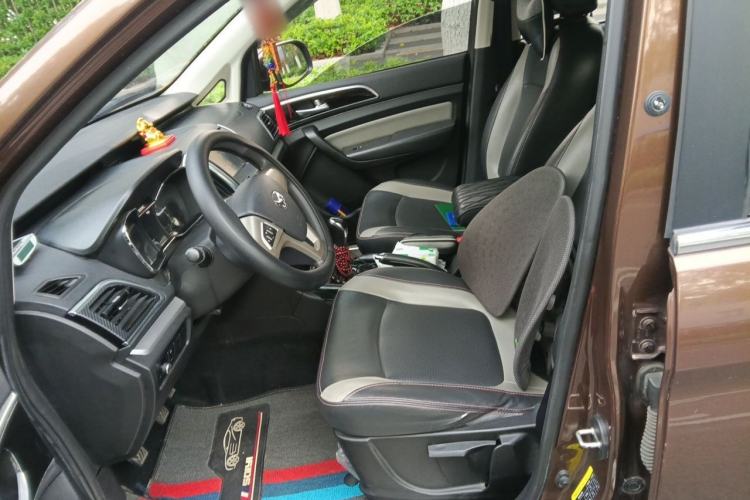 Used HYOSOW H3 2015 1.5L manual luxury version Left Front Seat