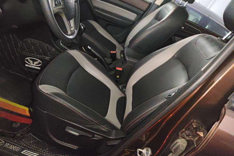 Used HYOSOW H3 2015 1.5L manual Comfort trim level Left Front Seat