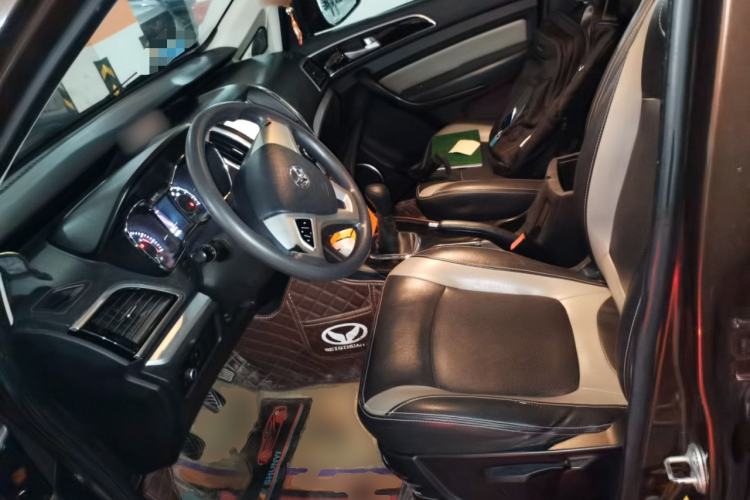 Used HYOSOW H3 2015 1.5L manual luxury version Left Front Seat