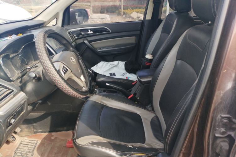 Used HYOSOW H3 2015 1.5L manual luxury version Left Front Seat