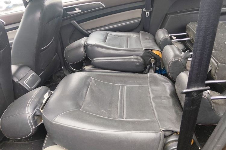 Used HYOSOW H3 2015 1.5L manual Comfort trim level Left Rear Seat