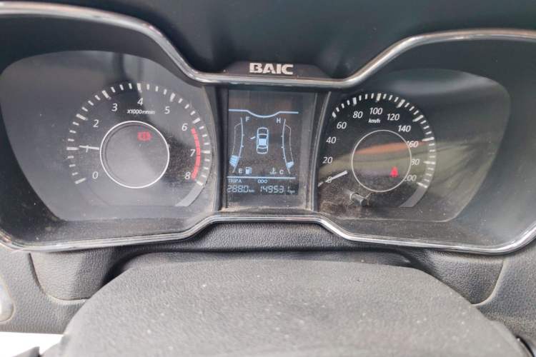 Used HYOSOW H3 2015 1.5L manual luxury version Odometer Close Up