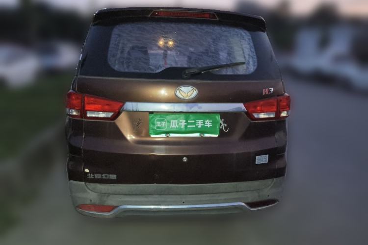 Used HYOSOW H3 2015 1.5L manual luxury version Rear