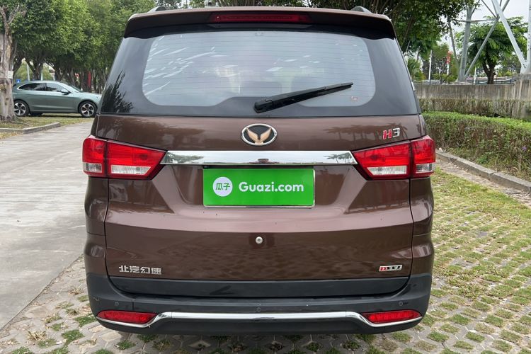 Used HYOSOW H3 2015 1.5L manual luxury version Rear