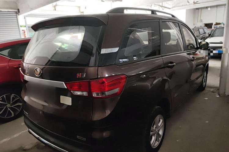 Used HYOSOW H3 2015 1.5L manual Comfort trim level Rear Right 45 Deg