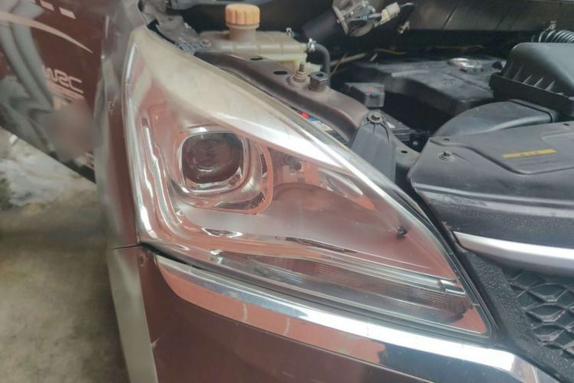 Used HYOSOW H3 2015 1.5L manual luxury version Right Front Headlight