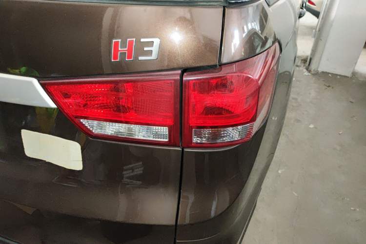 Used HYOSOW H3 2015 1.5L manual Comfort trim level Right Rear Taillight