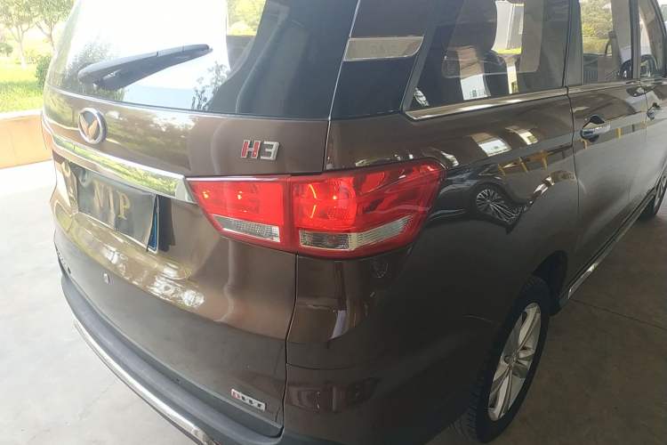 Used HYOSOW H3 2015 1.5L manual Comfort trim level Right Rear Taillight