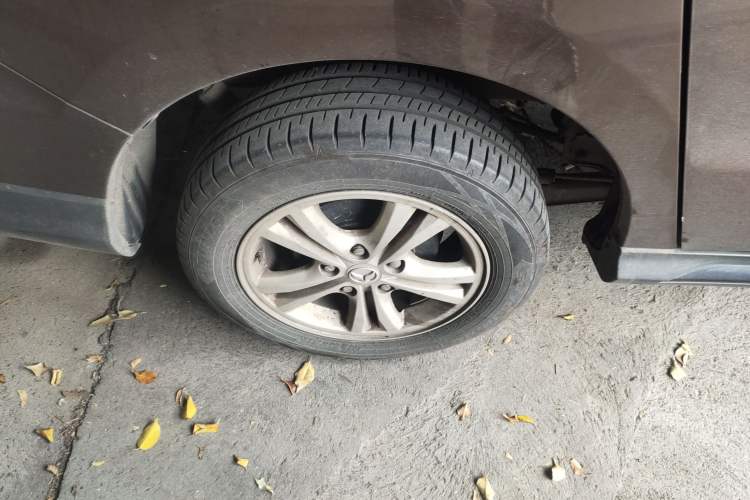 Used HYOSOW H3 2015 1.5L manual Comfort trim level Right Rear Wheel Hub