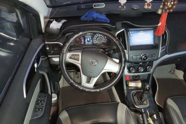 Used HYOSOW H3 2015 1.5L manual luxury version Steering Wheel