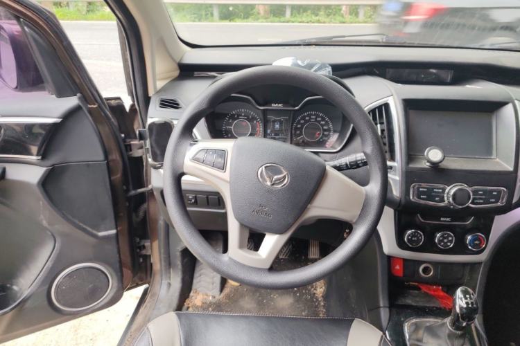 Used HYOSOW H3 2015 1.5L manual luxury version Steering Wheel