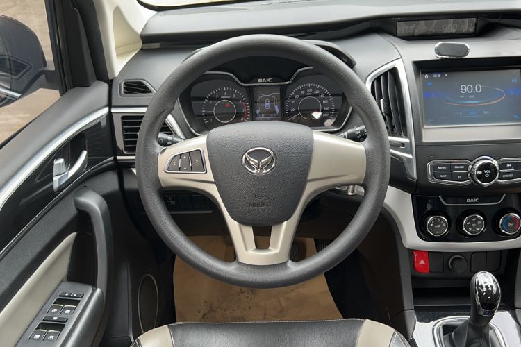 Used HYOSOW H3 2015 1.5L manual luxury version Steering Wheel