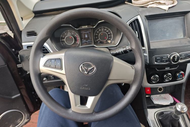 Used HYOSOW H3 2015 1.5L manual luxury version Steering Wheel