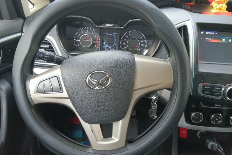 Used HYOSOW H3 2015 1.5L manual luxury version Steering Wheel