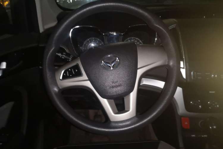 Used HYOSOW H3 2015 1.5L manual luxury version Steering Wheel
