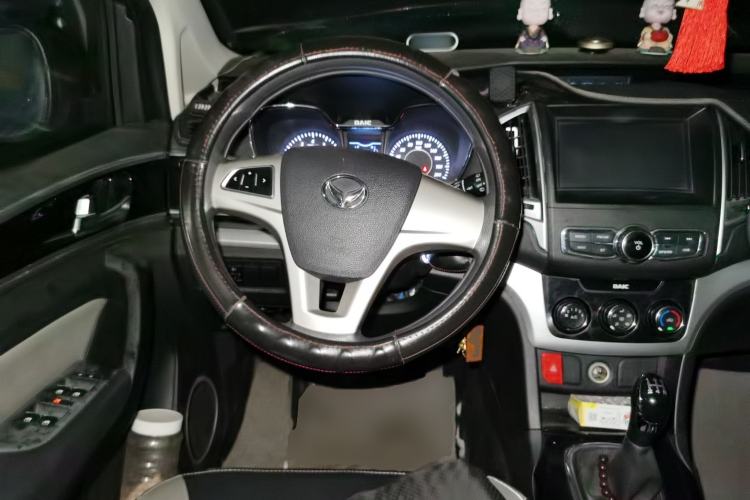 Used HYOSOW H3 2015 1.5L manual luxury version Steering Wheel