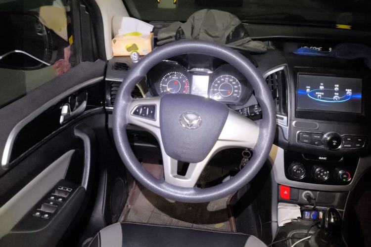 Used HYOSOW H3 2015 1.5L manual luxury version Steering Wheel