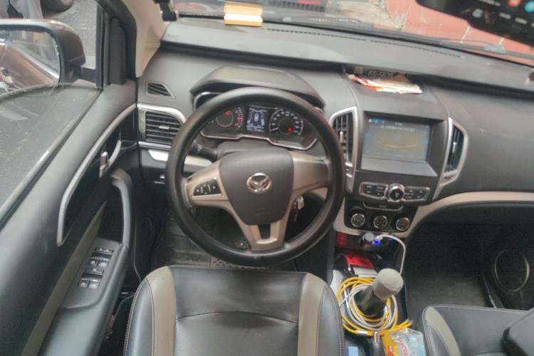 Used HYOSOW H3 2015 1.5L manual luxury version Steering Wheel