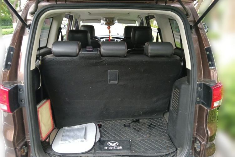 Used HYOSOW H3 2015 1.5L manual luxury version Trunk