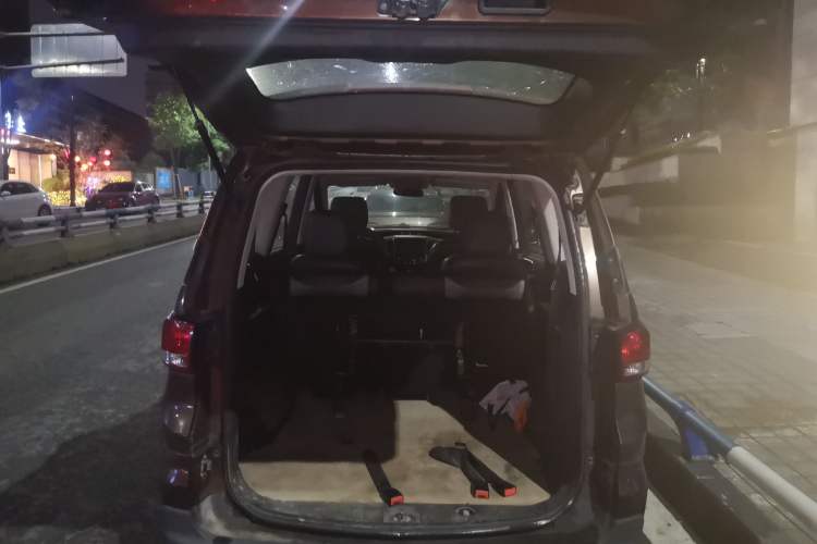 Used HYOSOW H3 2015 1.5L manual luxury version Trunk