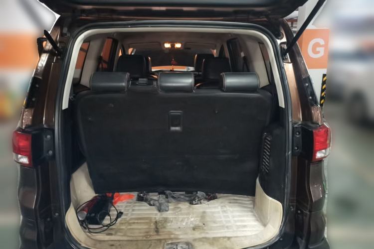 Used HYOSOW H3 2015 1.5L manual luxury version Trunk
