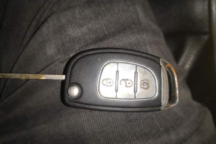 Used HYOSOW H3 2015 1.5L manual luxury version Vehicle Key