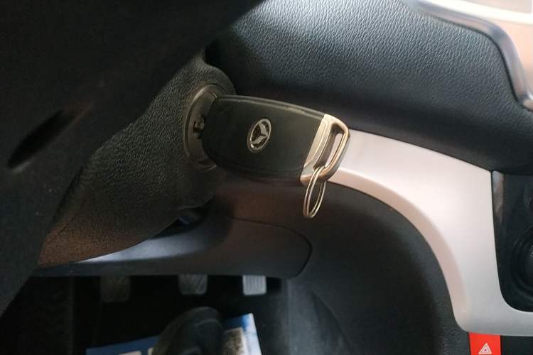 Used HYOSOW H3 2015 1.5L manual Comfort trim level Vehicle Key