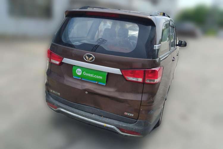 Used HYOSOW H3 2015 1.5L manual Comfort trim level Rear Right 45 Deg