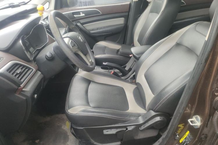 Used HYOSOW H3 2015 1.5L manual Comfort trim level Driver Seat
