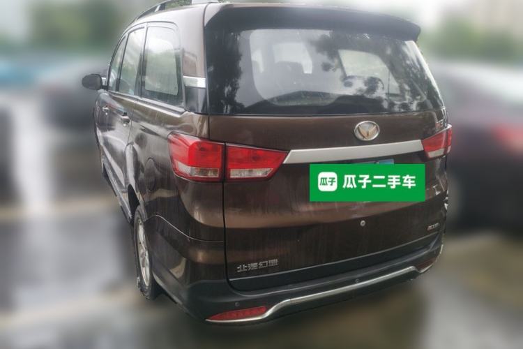 Used HYOSOW H3 2015 1.5L manual Comfort trim level Rear Left 45 Deg