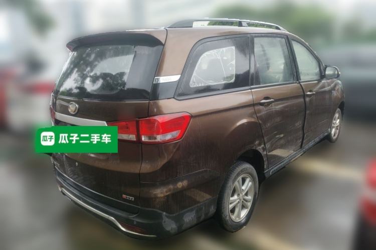 Used HYOSOW H3 2015 1.5L manual Comfort trim level Rear Right 45 Deg