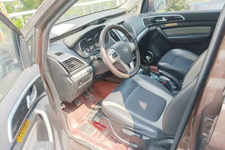 Used HYOSOW H3 2015 1.5L manual luxury version Driver Seat