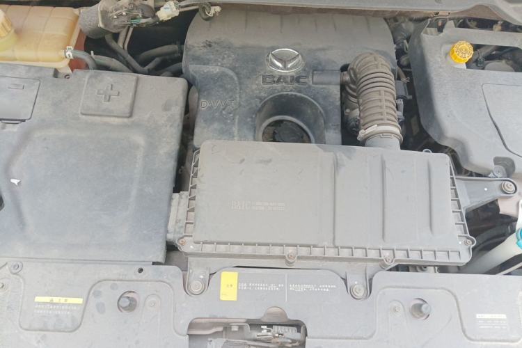 Used HYOSOW H3 2015 1.5L manual luxury version Engine Bay