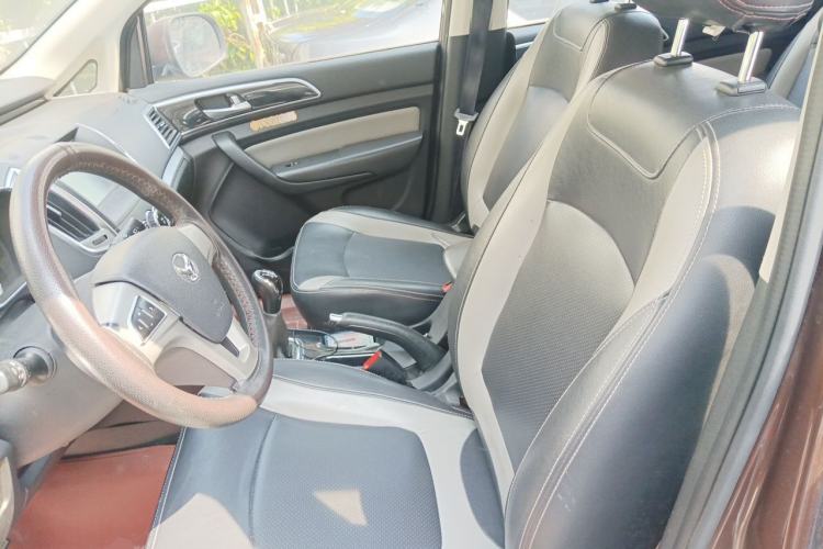Used HYOSOW H3 2015 1.5L manual luxury version Left Front Seat