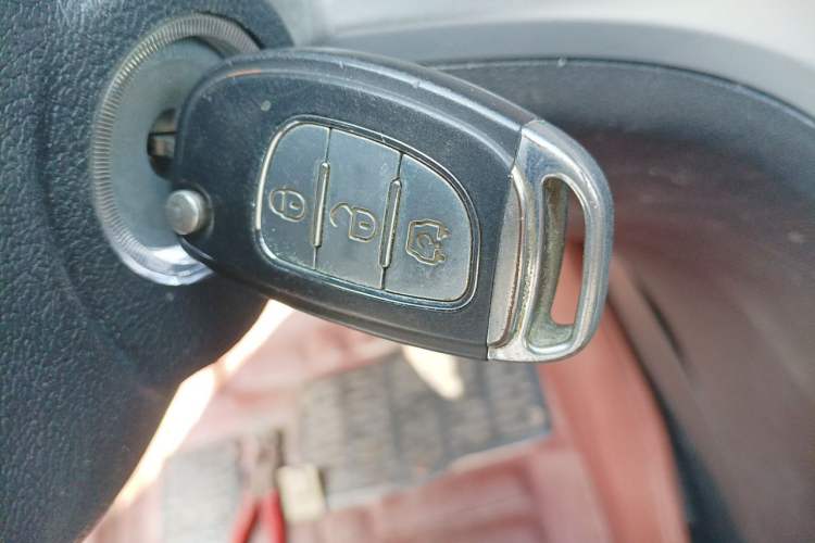 Used HYOSOW H3 2015 1.5L manual luxury version Vehicle Key