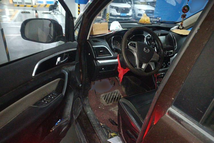 Used HYOSOW H3 2015 1.5L manual luxury version Driver Seat