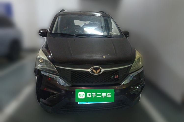 Used HYOSOW H3 2015 1.5L manual luxury version Front