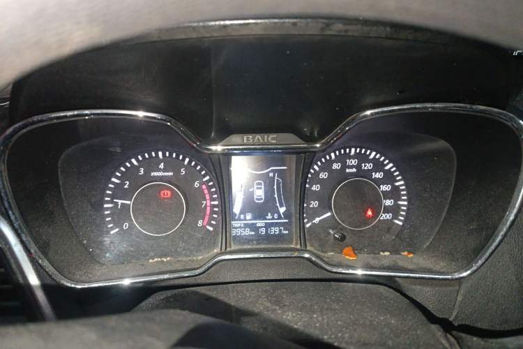 Used HYOSOW H3 2015 1.5L manual luxury version Instrument Cluster