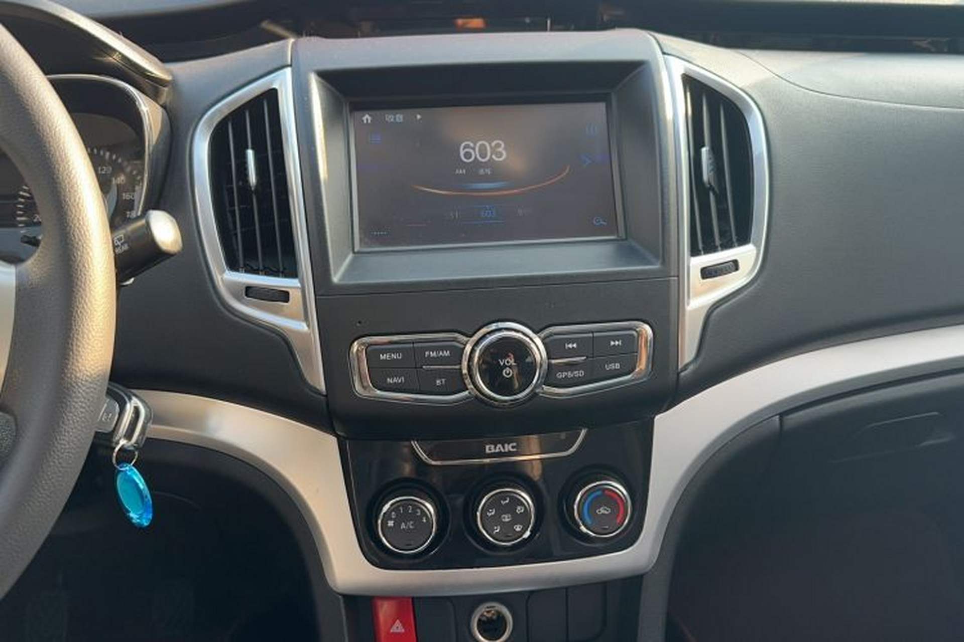 Used HYOSOW H3 2015 1.5L manual luxury version Audio And AC Panel